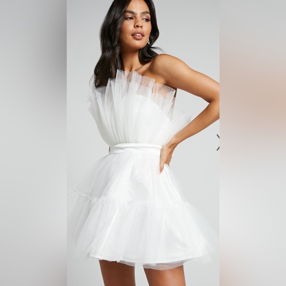 NWT - SHOWPO AMALYA MINI DRESS - TIERED TULLE FIT AND FLARE DRESS IN WHITE - Picture 1 of 3